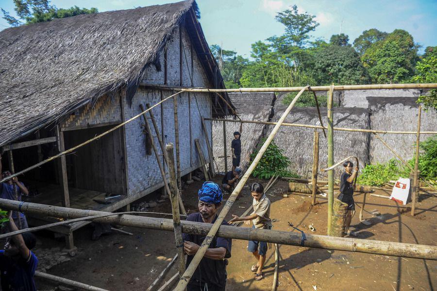 https://cdn.idntimes.com/content-images/post/20240213/antarafoto-persiapan-pemilu-2024-di-badui-130224-bk-7-1-06c969e3f779cfbcf1c8071fb47ba95b.jpg