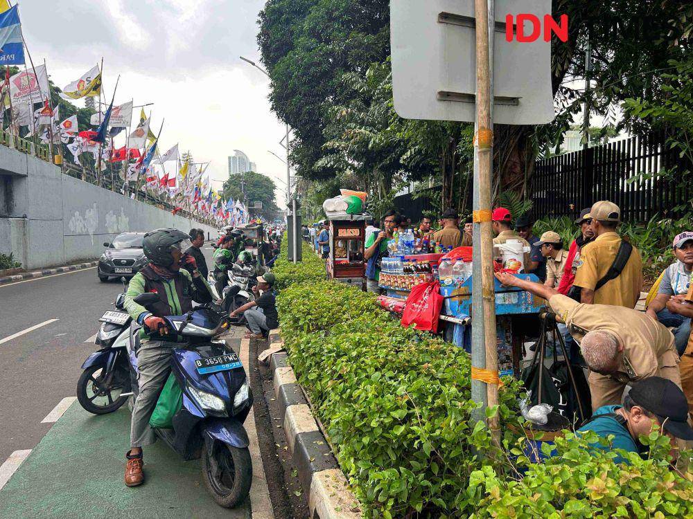 https://cdn.idntimes.com/content-images/post/20240206/gojek-menawarkan-jasa-2-5414391bcb733e2ce75e4d77bceca265.jpg