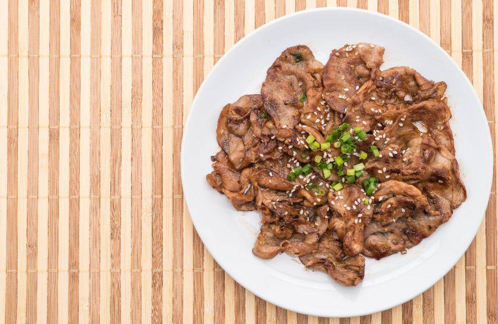 Ilustrasi lapis daging sapi (freepik.com/topntp26)