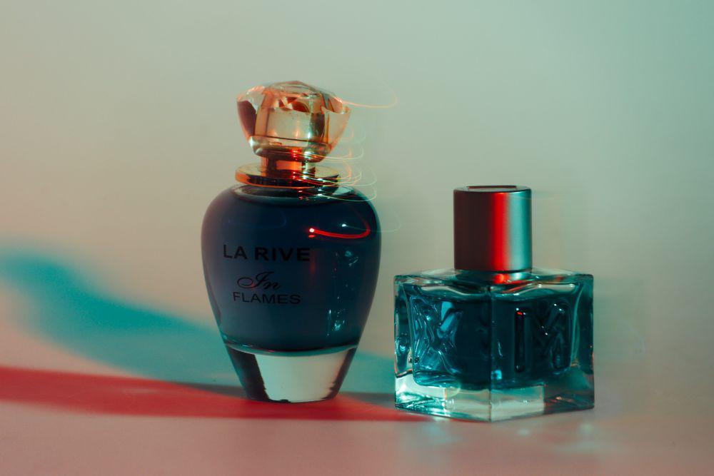 Mau Praktis? 7 Notes Parfum Ini Cocok Dipakai dari Pagi hingga Malam 