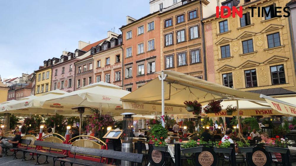 https://cdn.idntimes.com/content-images/post/20230720/oldtownwarsaw23-efbe7fdc77909b5482b3a1ad763cc22a.jpeg