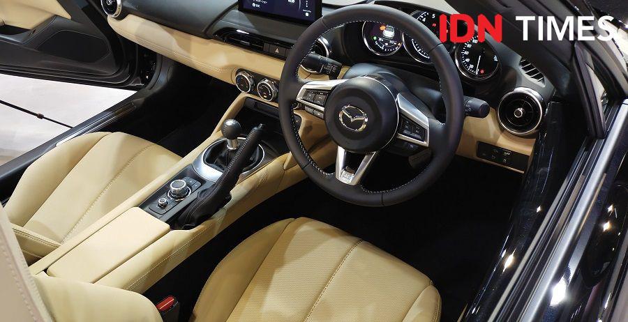https://cdn.idntimes.com/content-images/post/20231101/roadster-rf-12-8ae2359b7ba14b8debb5e168eccb5654.jpg