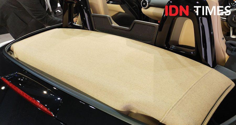 https://cdn.idntimes.com/content-images/post/20231101/roadster-rf-13-5a751bbd87921fbc26edf443d92c8dd6.jpg