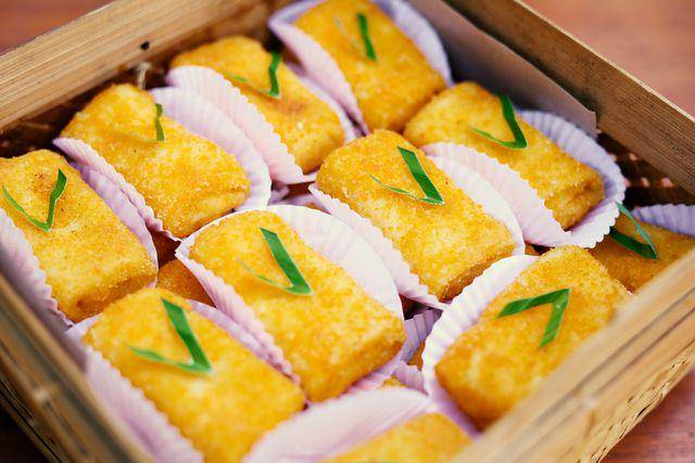 resep risoles isi ayam suwir pedas