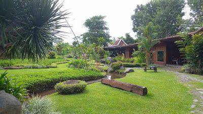 Warung Watoe Gadjah (google.com/maps/krishnoy)