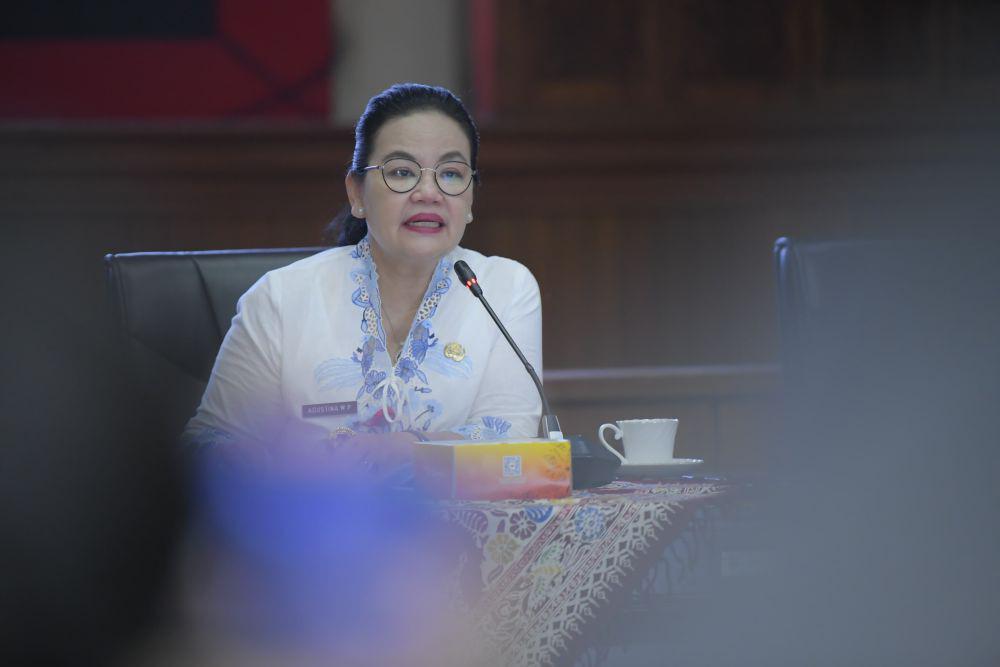 Wali Kota dan Wakil Wali Kota Semarang, Agustina Wilujeng dan Iswar Aminuddin memaparkan capaian Program 100 Hari Kerja di Ibu Kota Jawa Tengah, Sabtu (31/5/2025). (dok. Pemkot Semarang)