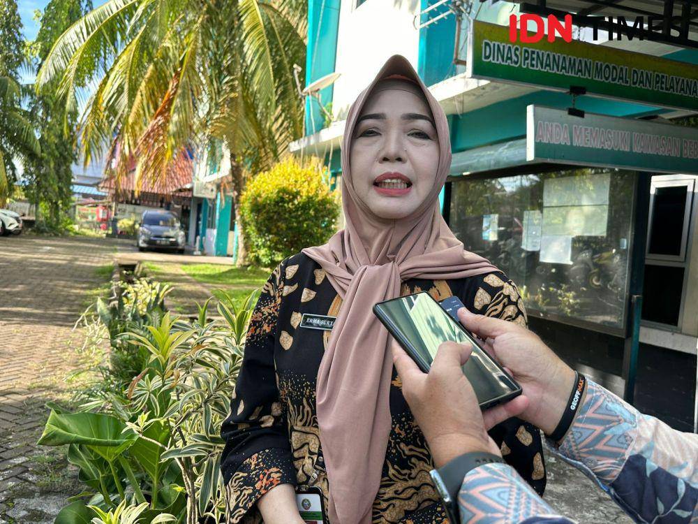 Kadisdukcapil Pontianak, Erma. (IDN Times/Teri).