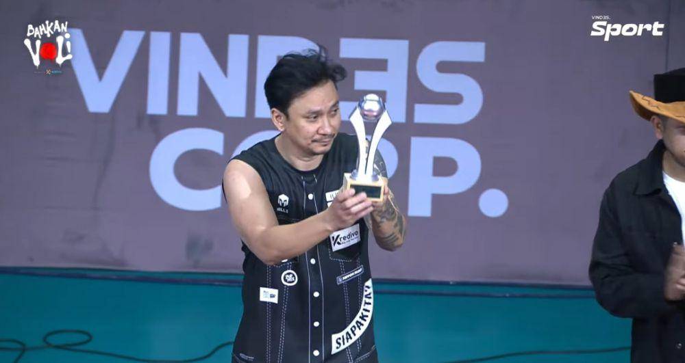 artis yang pernah dapat penghargaan voli (youtube.com/VINDES)
