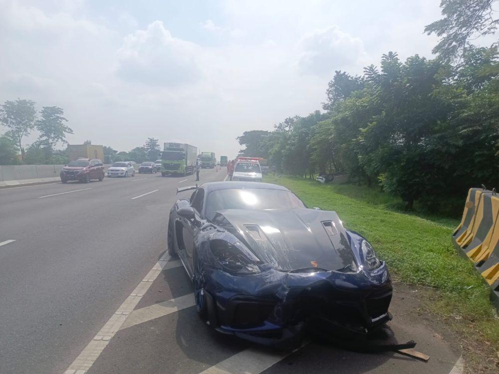 Porsche Vs Rush di Tol, Kecepatan Diduga Lebih dari 100 Km/Jam