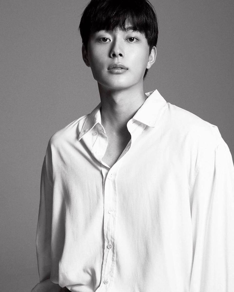 potret Yoo Seon Ho (instagram.com/official_yooseonho)