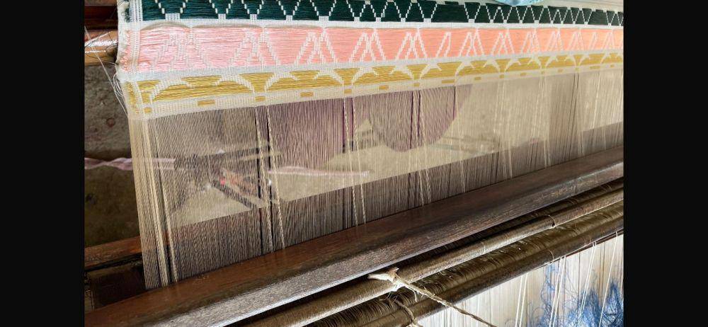 Pembuatan songket Balang Manarangi (Foto: Dok Vonny)