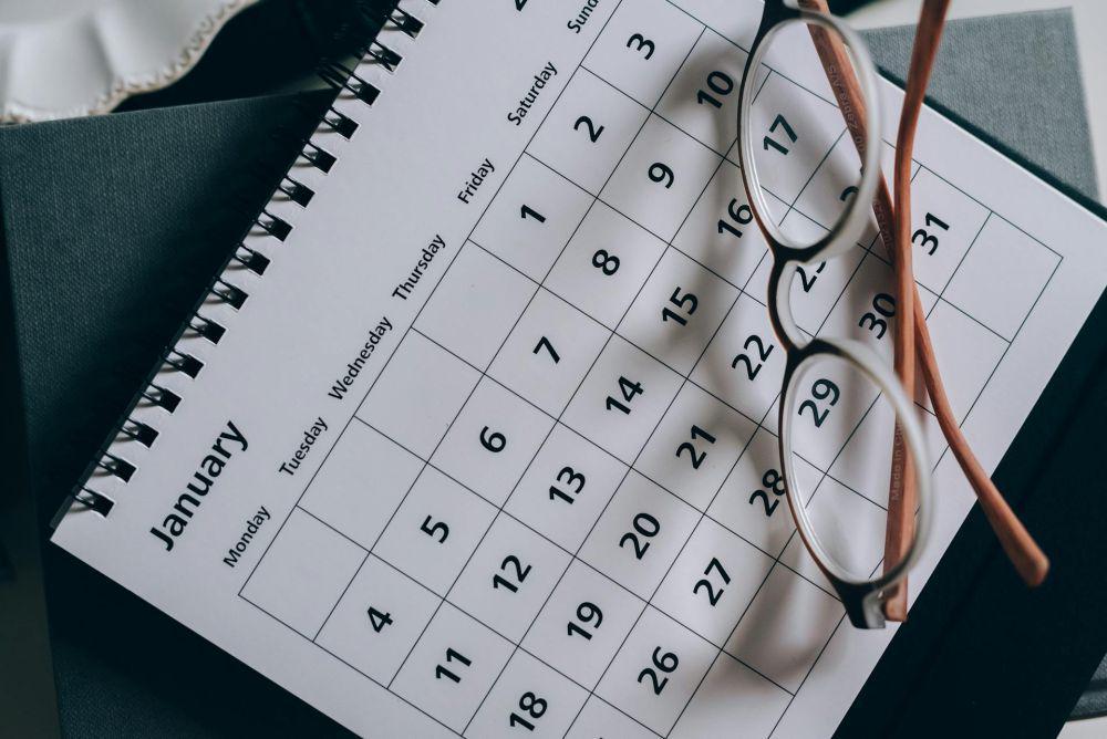 ilustrasi kalender (pexels.com/LeelooTheFirst)