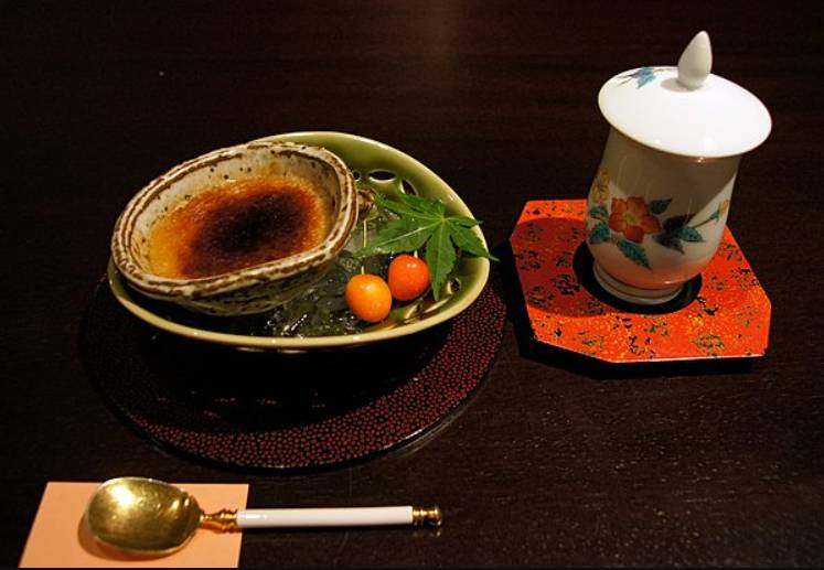 potret kaiseki (commons.wikimedia.org/663highland)