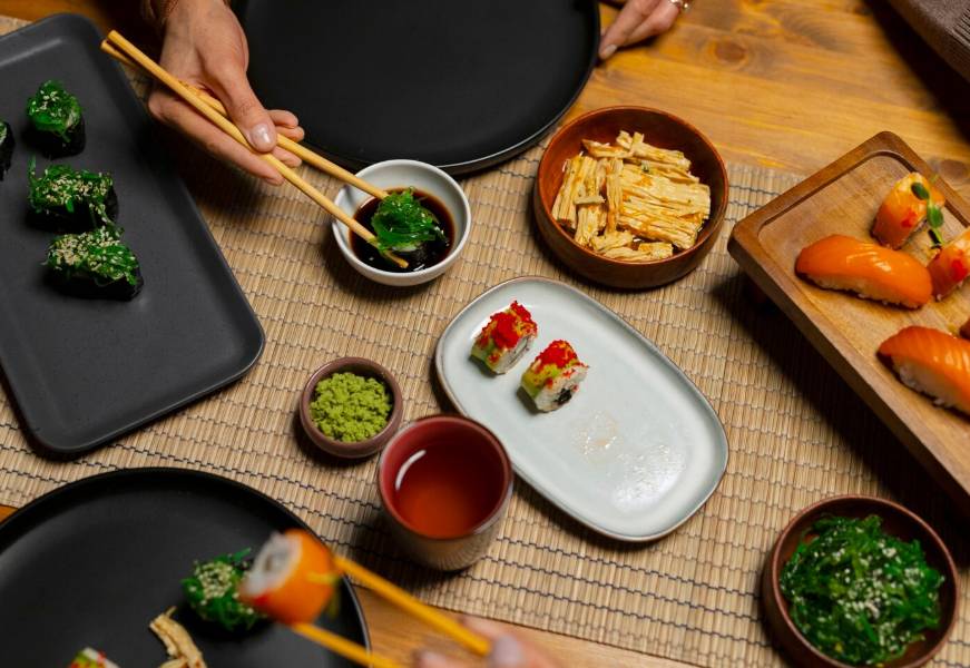 ilustrasi makanan Jepang (freepik.com/freepik)