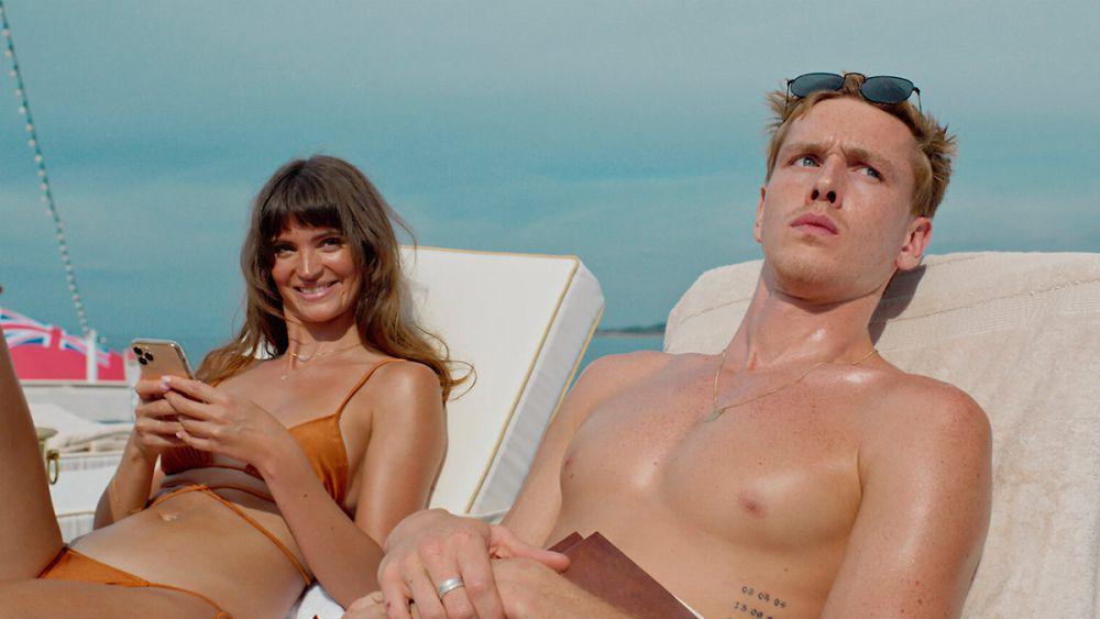 6 Film Terbaik Ruben Östlund yang Bisa Kamu Tonton di KlikFilm