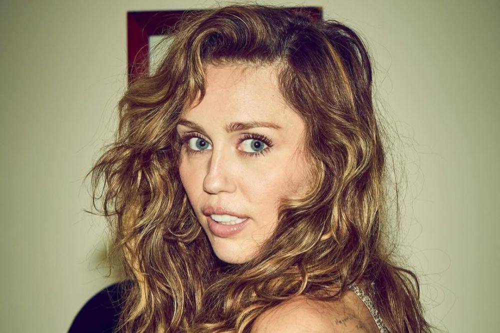 Miley Cyrus (instagram.com/mileycyrus)