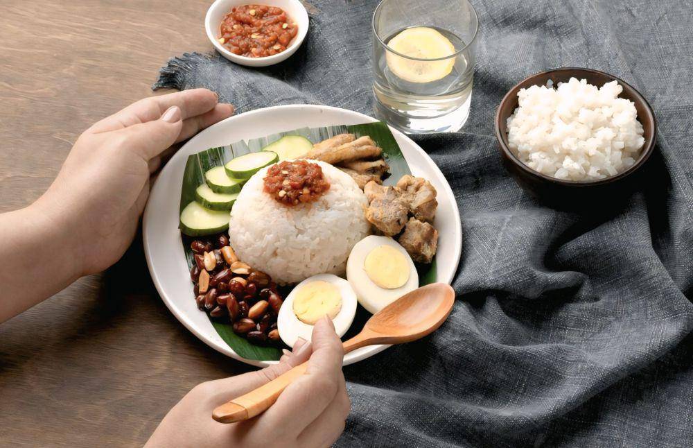ilustrasi nasi dan lauk (freepik.com/freepik)