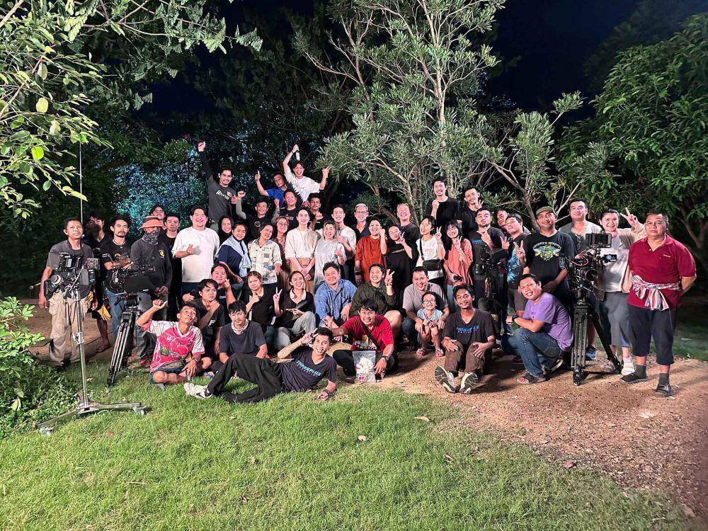 foto bersam seluruh pemain dan kru Memoir of Rati (Dok.GMMTV/Memoir of Rati)