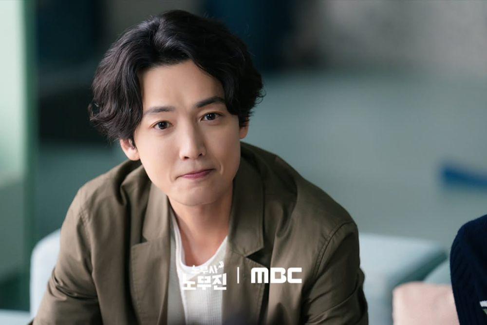 7 Krisis Kehidupan No Mu Jin di Drakor Oh My Ghost Clients