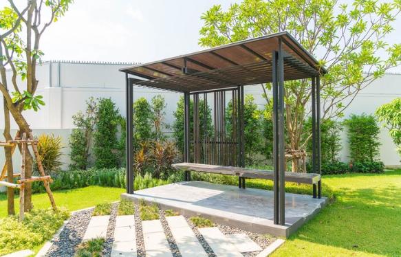 5 Tools yang Wajib Kamu Punya jika Rumahmu Memiliki Kolam dan Taman