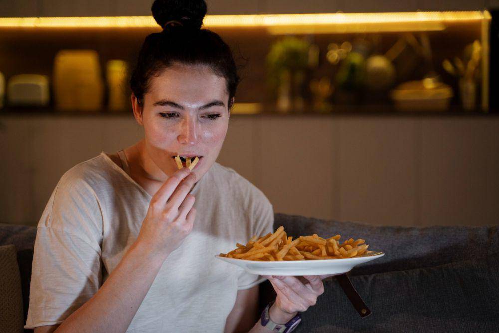 7 Makanan yang Harus Dihindari Sebelum Tidur untuk Cegah Insomnia