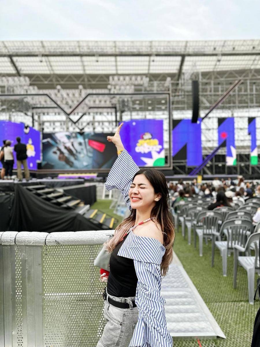Felicya Angelista Nonton Konser Heart2Heart (Instagram.com/felicyaangelista_)