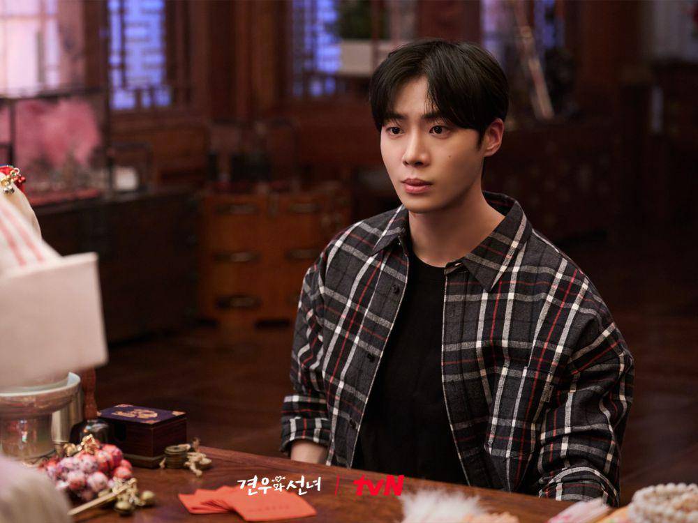 still cuts drama Head Over Heels (instagram.com/tvn_drama)