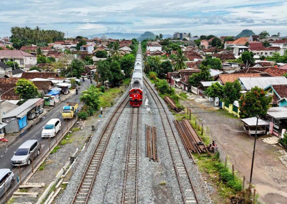 Aktivitas perkeretaapian di wilayah kerja KAI Divre IV Tanjungkarang. (Dok. KAI Divre IV Tanjungkarang).