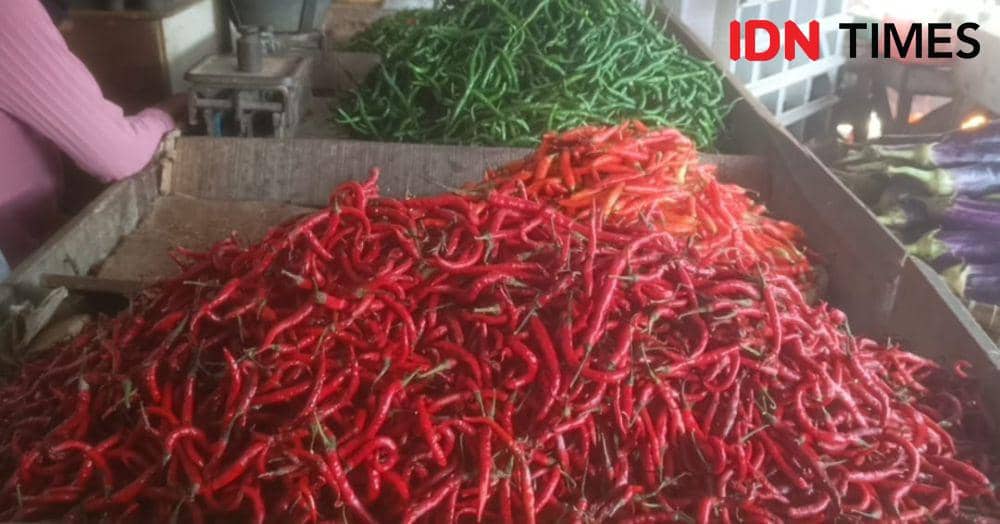 Cabai di pasar Pasir Gintung Bandar Lampung. (IDN Times/Muhaimin)