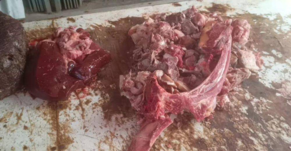 Daging sapi yang di jual di Pasar Pasir Gintung. (IDN Times/Muhaimin)