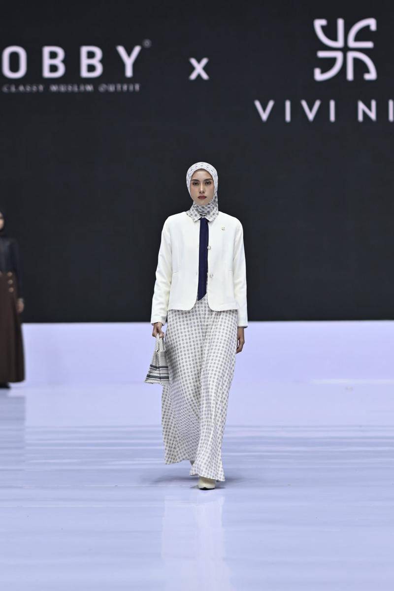 Koleksi Nobby x Vivi Nici di Indonesia Fashion Week 2025 (dok. Dandy Hendrata)