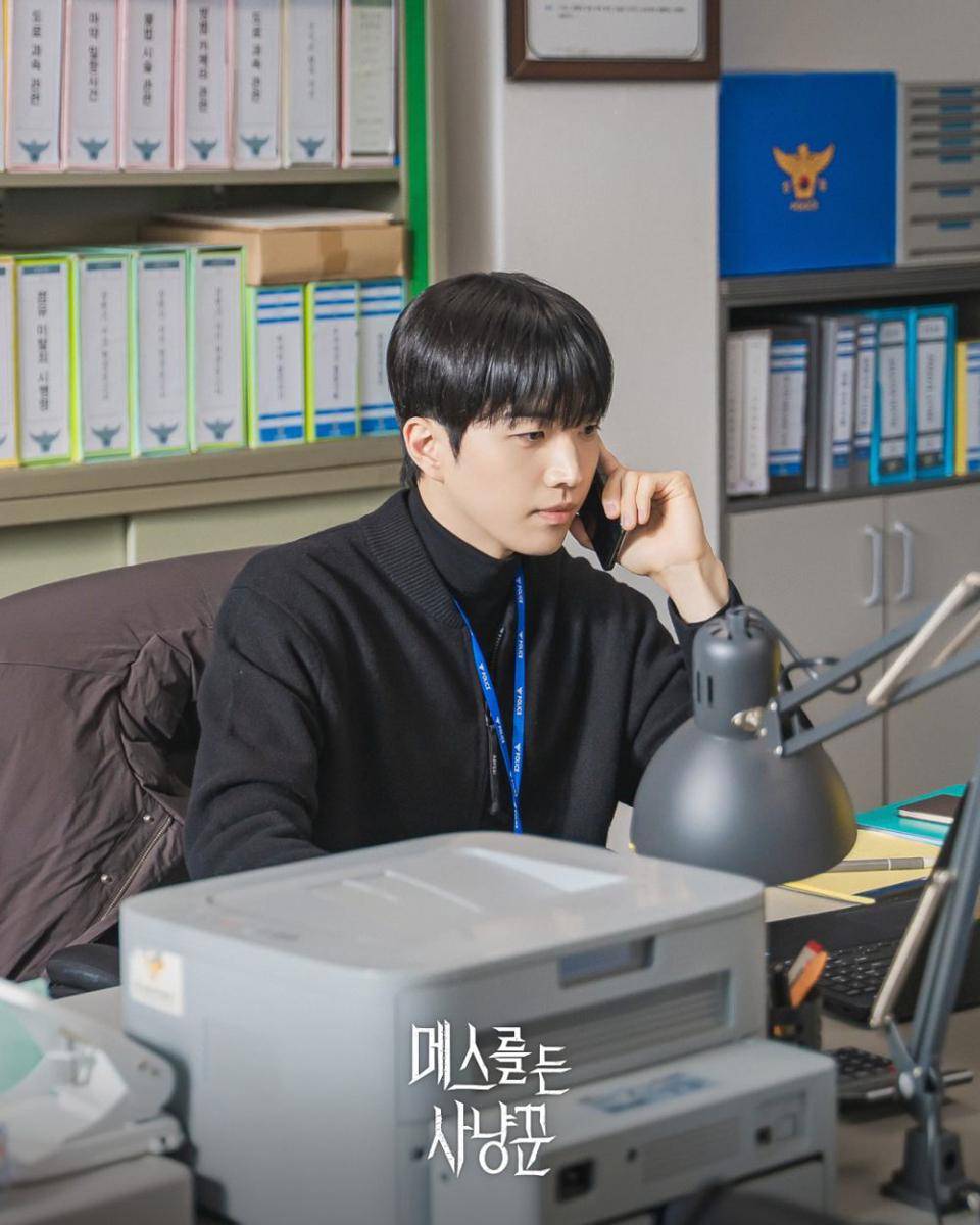 still cuts Kang Hoon di drakor Hunter With a Scalpel (instagram.com/xplusu.series)