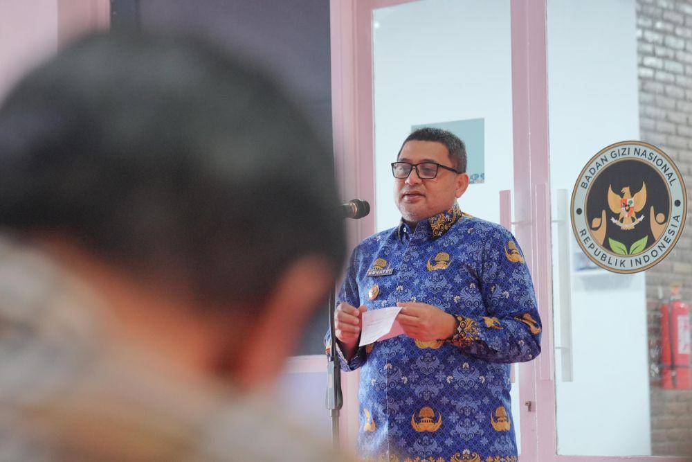 Wali Kota Makassar, Munafri Arifuddin, mengecek kesiapan dapur Makan Bergizi Gratis di Rappocini, Senin (2/6/2025)/Humas Pemkot Makassar