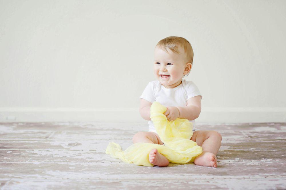 ilustrasi bayi tertawa (pexels.com/Pixabay)