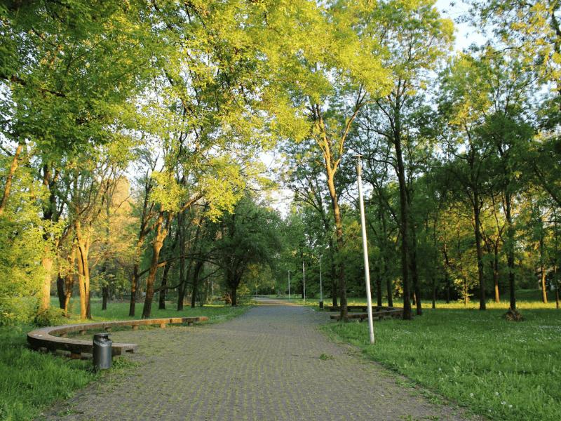 Taman Topi Bogor: Lokasi, Rute, HTM, dan Tips Wisata