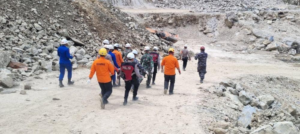 Tim SAR Hentikan Pencarian 4 Korban Hilang di Tambang Batu Gunung Kuda