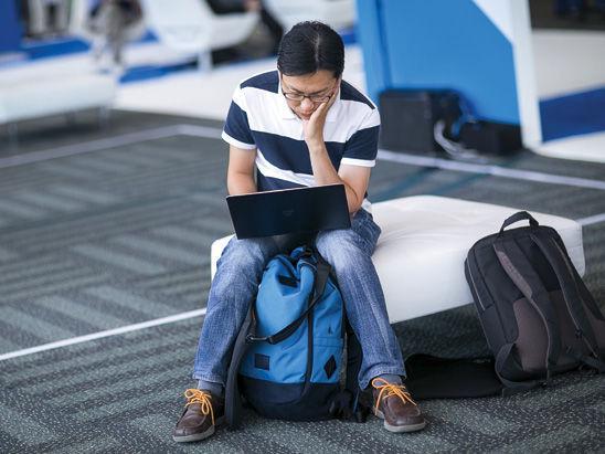http://cdn.idntimes.com/content-images/post/20151009/tech-ease-travel-fears-worried41.jpg