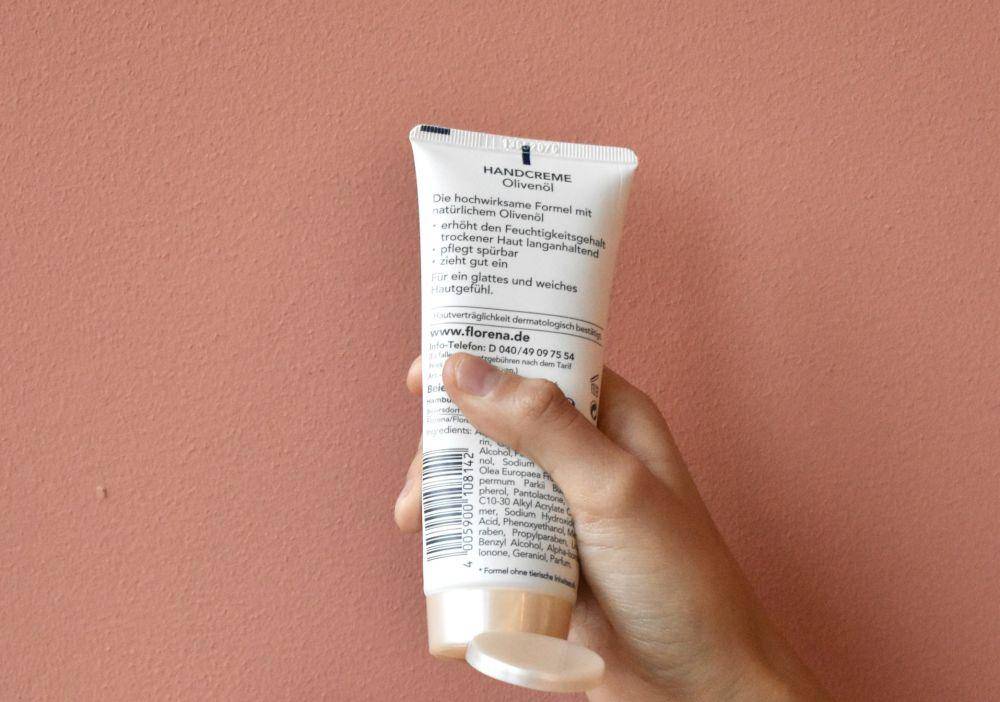 ilustrasi skincare (unsplash.com/Cherrydeck)