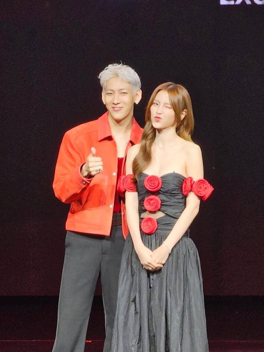 BamBam GOT7 bertemu dengan Baifern Pimchanok (instagram.com/baifernbah)