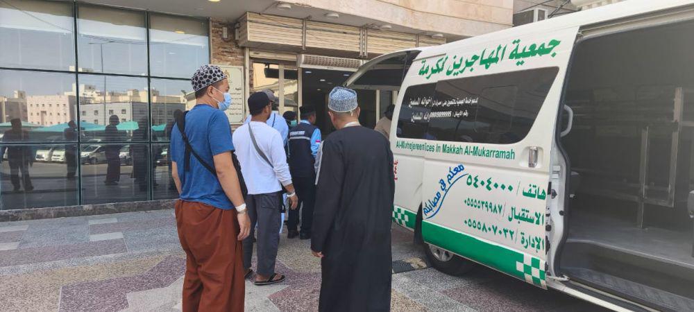 Jasad korban saat akan dibawa menggunakan ambulans rumah sakit nasional Makkah (IDN Times/Istimewa)