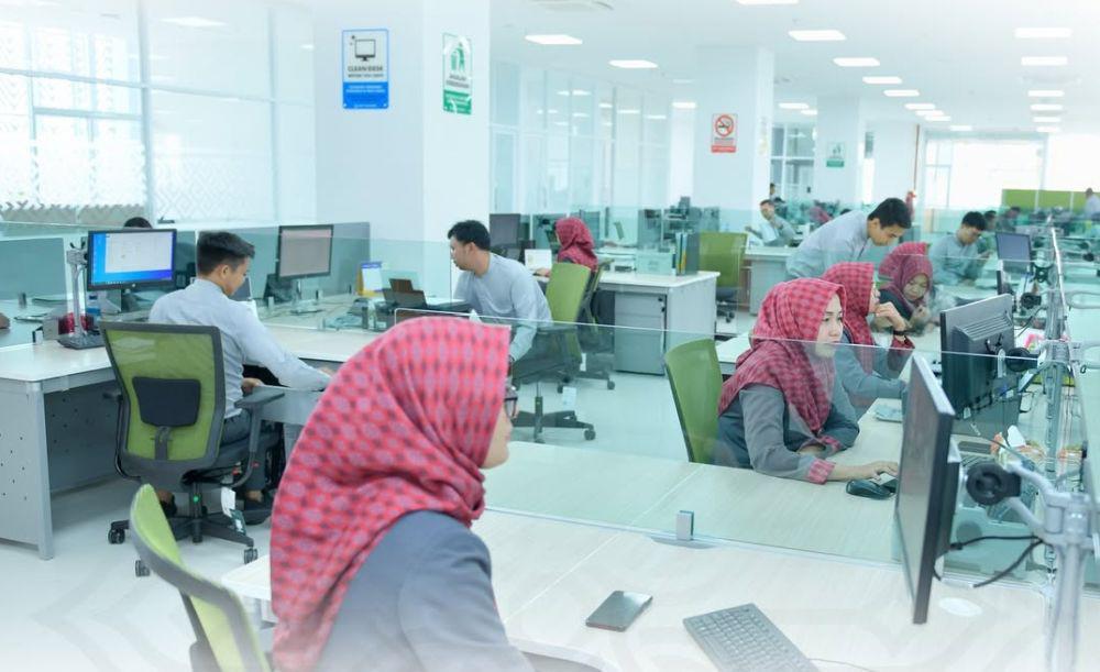 Ilustrasi pegawai PT Bank NTB Syariah. (dok. Bank NTB Syariah)