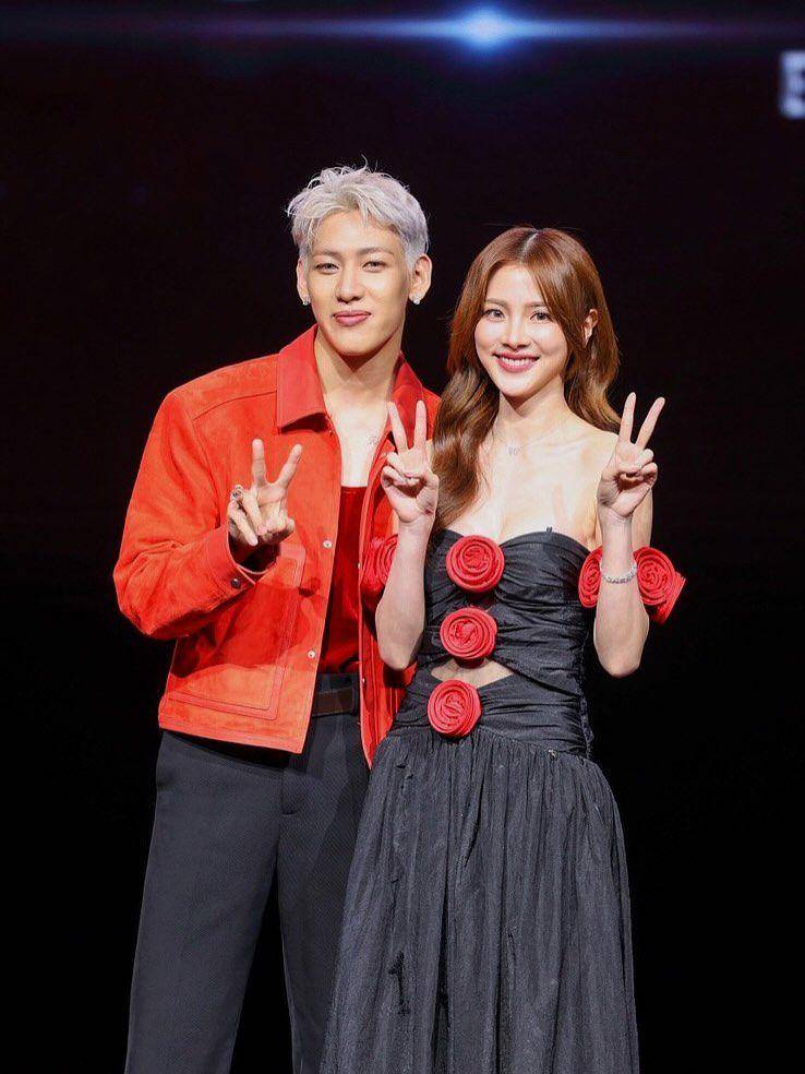 BamBam GOT7 bertemu dengan Baifern Pimchanok (instagram.com/baifernbah)