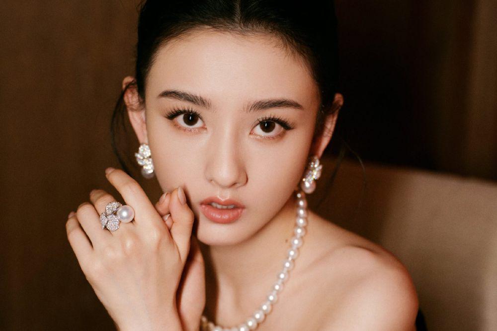 Biodata dan Profil Song Zuer, Aktris China yang Curi Perhatian