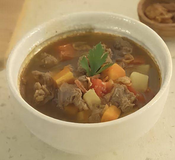 Sop Kambing Pedas (instagram.com/@oktavidaily_)