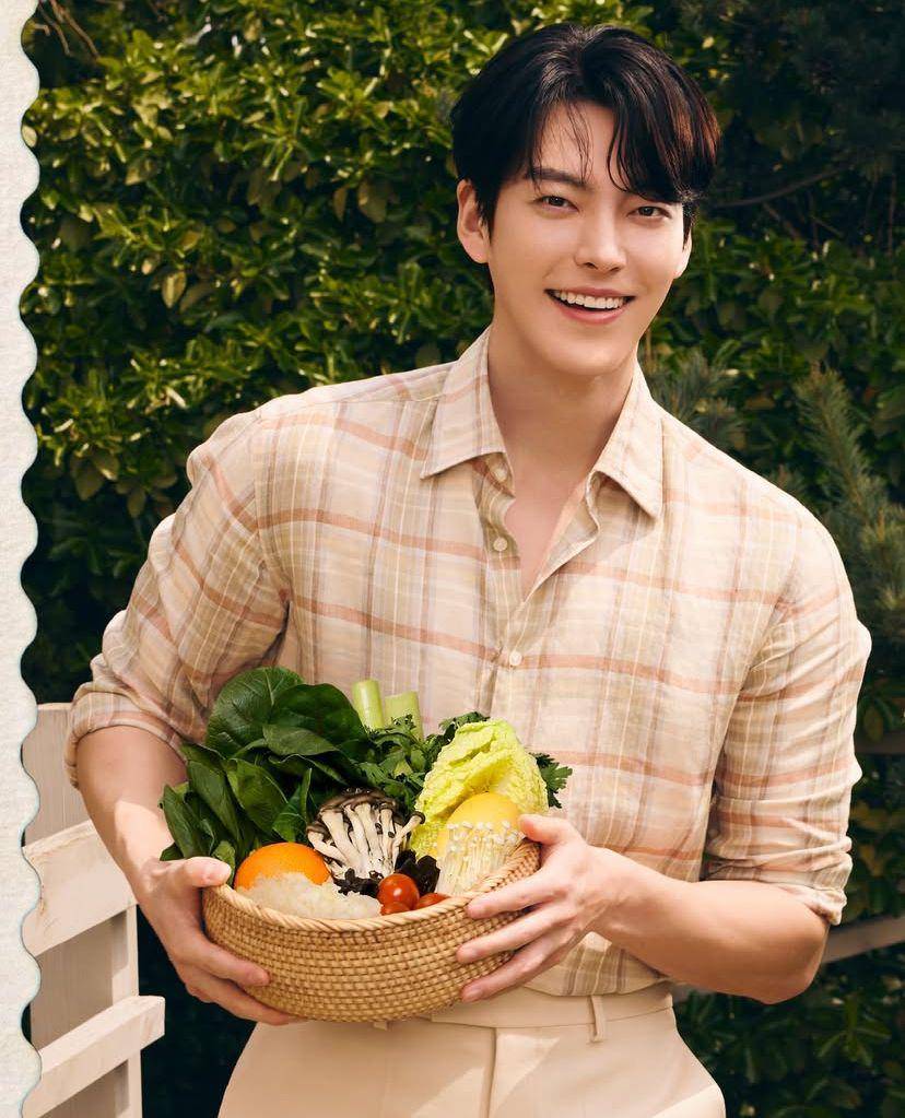 Kim Woo Bin jadi model baru Shabu All Day (Instagram.com/sballday_official)
