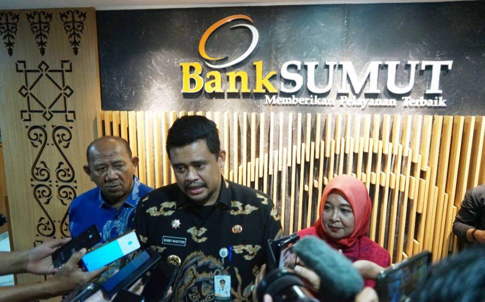 Gubernur Sumatera Utara, Bobby Nasution menghadiri Rapat Umum Pemegang Saham Luar Biasa (RUPSLB) yang digelar pada Selasa (3/6/2025) di Gedung Bank Sumut, Jalan Imam Bonjol Medan (Dok. Istimewa)