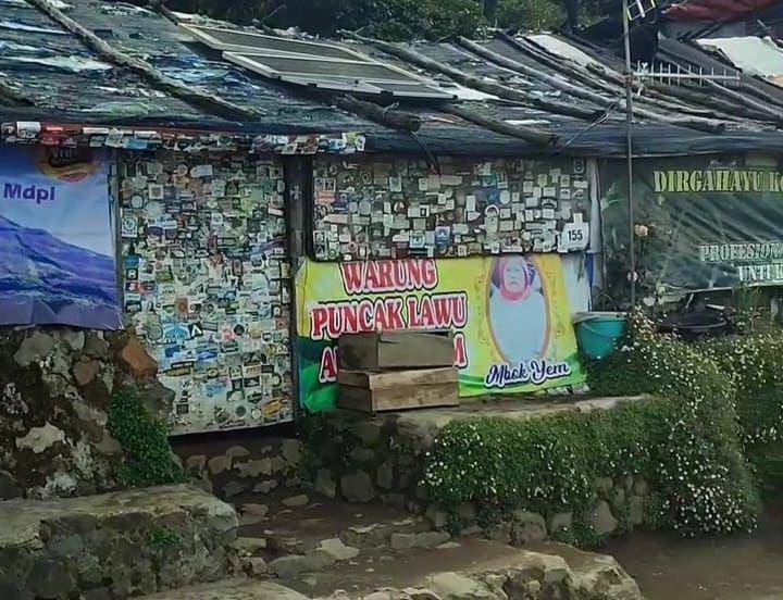 Potret warung Mbok Yem di puncak gunung Lawu yang tutup. IDN Times/ Riyanto.