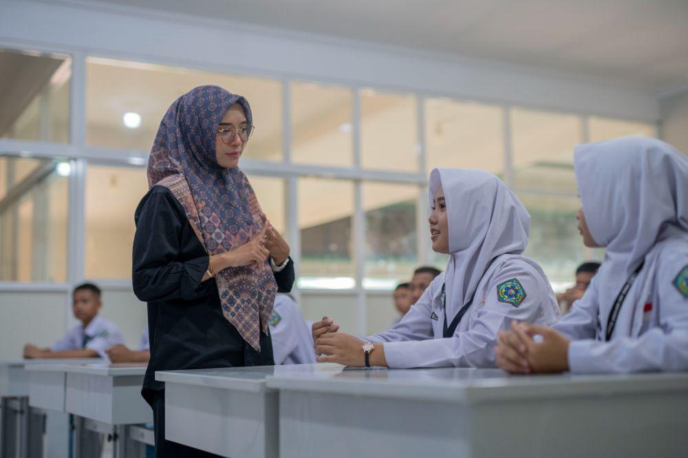 Ada Beasiswa untuk Anak-anak KSB dan Sumbawa, Cek Pendaftarannya!