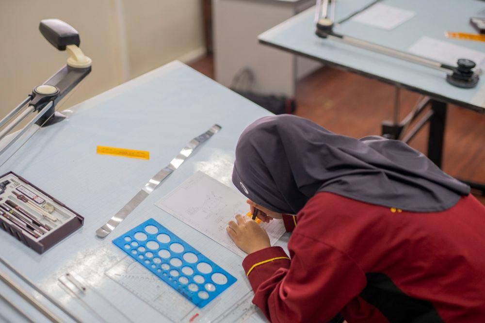 Ilustrasi penerima beasiswa SMK Unggulan AMMAN. (dok. AMMAN)