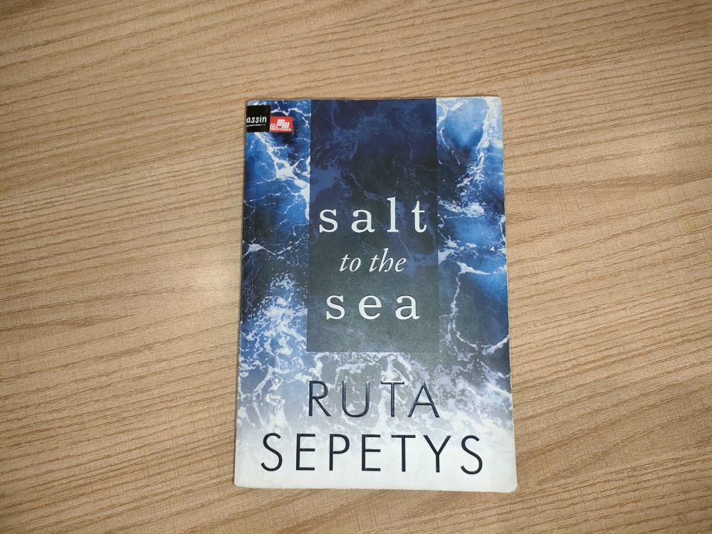Resensi Buku Salt to the Sea, Kisah Hidup Para Penyintas Perang